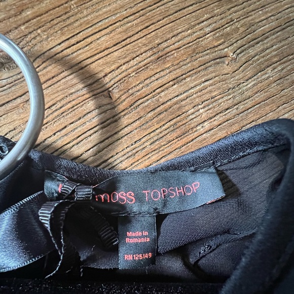 🌸Petite Kate Moss TopShop size 2 Silky Satin Jumper with plunging and Chiffon🌸 - Picture 9 of 15